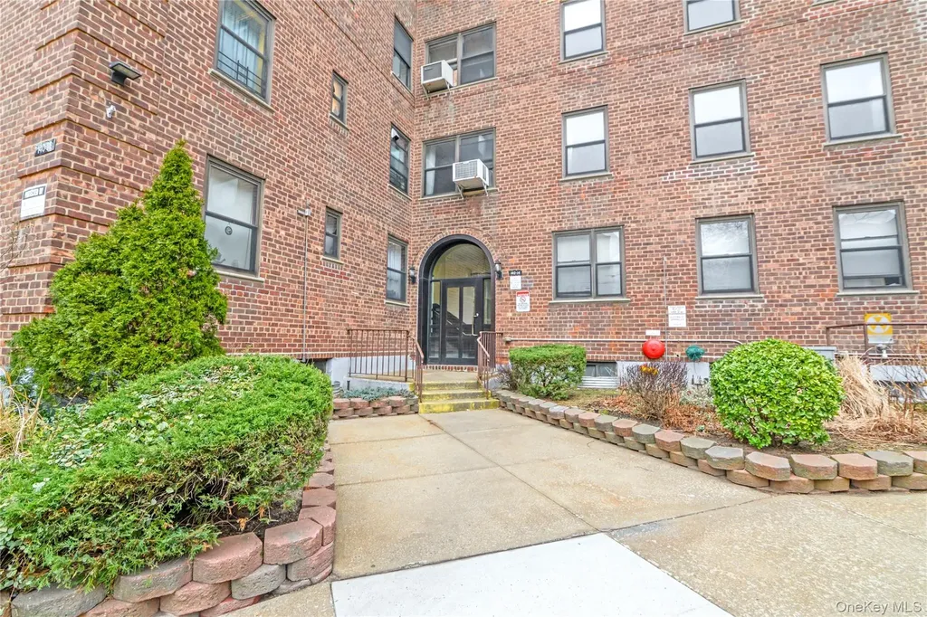 140-14 28th Road Flushing NY 11354