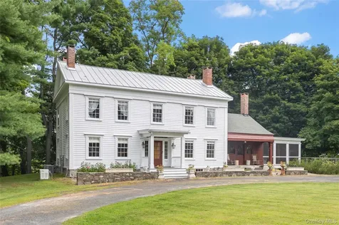 36 Market Lane Clinton Corners NY 12514