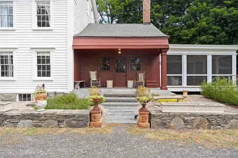 36 Market Lane Clinton Corners NY 12514