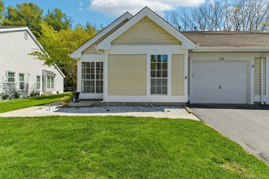289 Glen Drive Ridge NY 11961