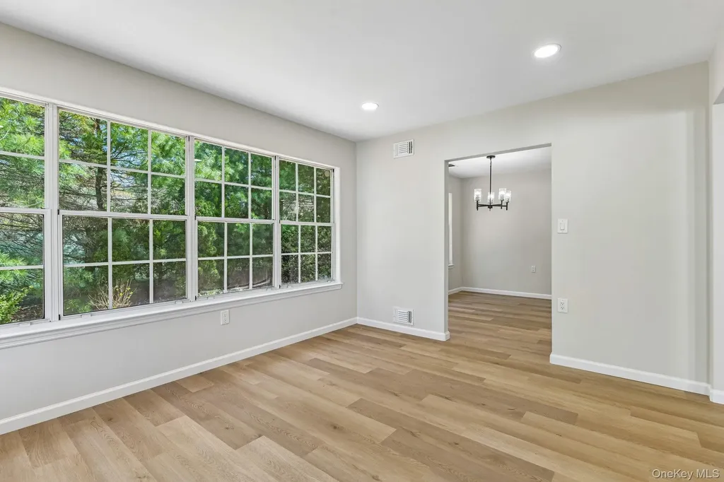 289 Glen Drive Ridge NY 11961