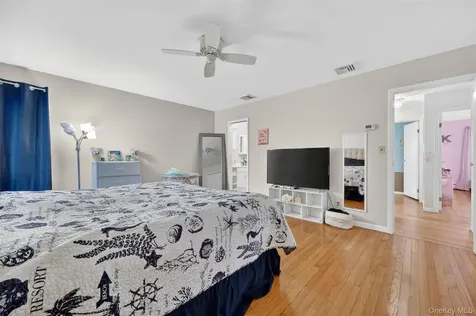 18 Patti Place Hopewell Junction NY 12533