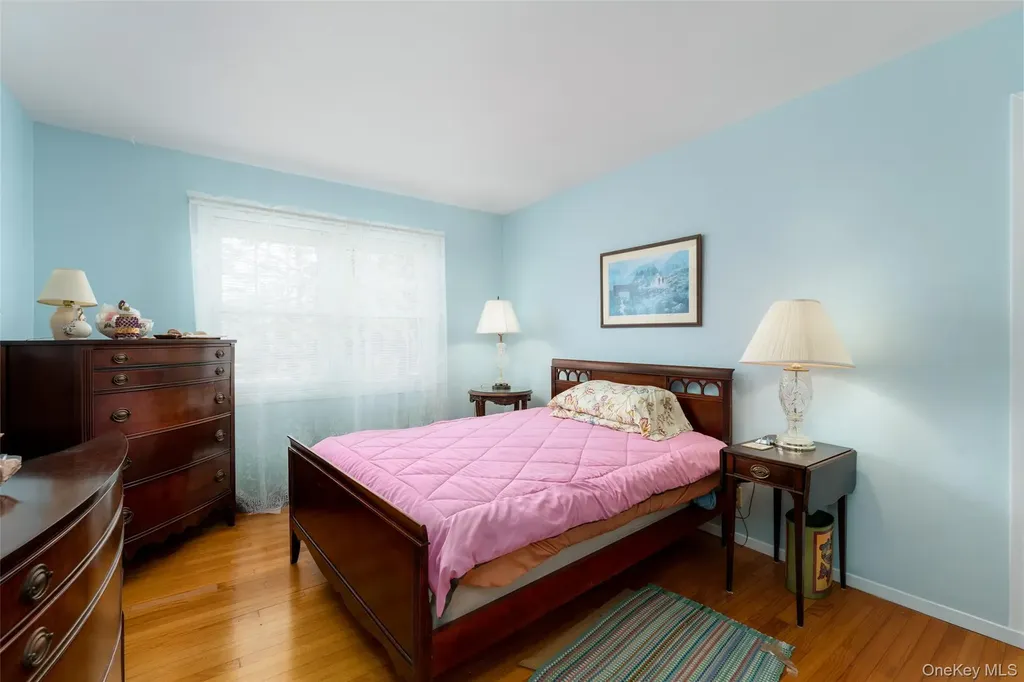 4 Hampton Harbor Lane Hampton Bays NY 11946