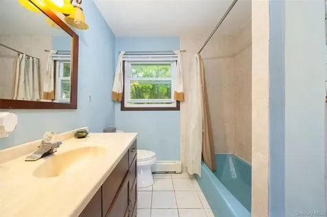 2 Lawrence Road Hyde Park NY 12538