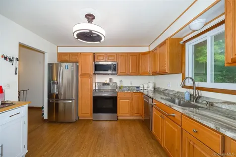 2 Lawrence Road Hyde Park NY 12538