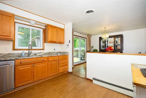2 Lawrence Road Hyde Park NY 12538