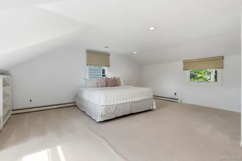 1 Seawanhaka Place Oyster Bay NY 11771