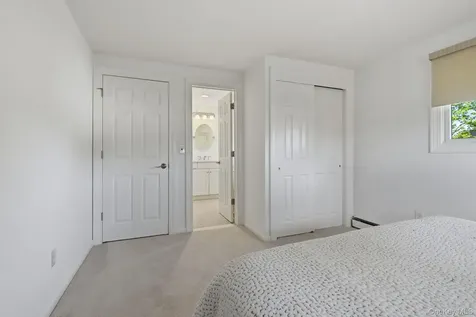 1 Seawanhaka Place Oyster Bay NY 11771