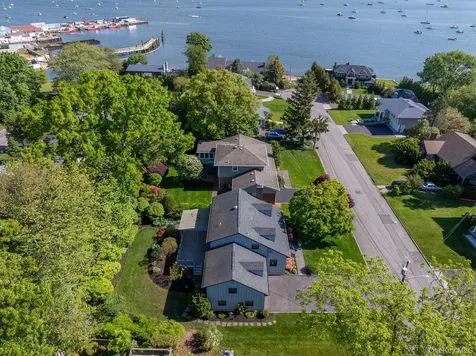 1 Seawanhaka Place Oyster Bay NY 11771