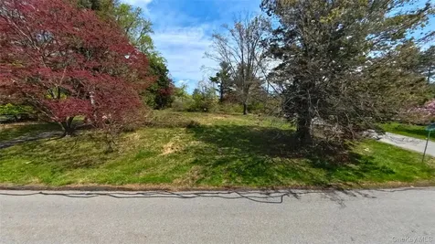 104 Westlake Drive Valhalla NY 10595