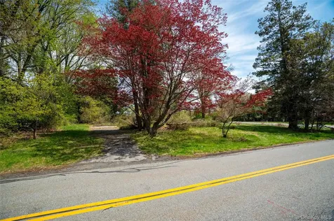 104 Westlake Drive Valhalla NY 10595