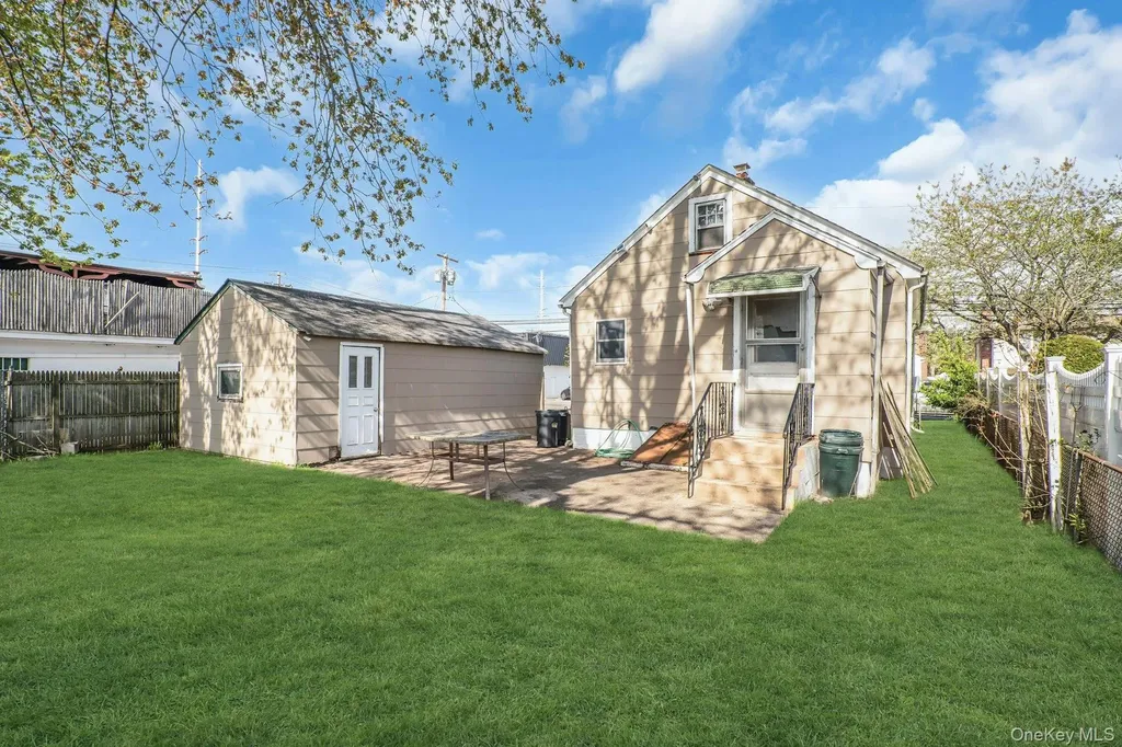 111 S 4th Street Lindenhurst NY 11757