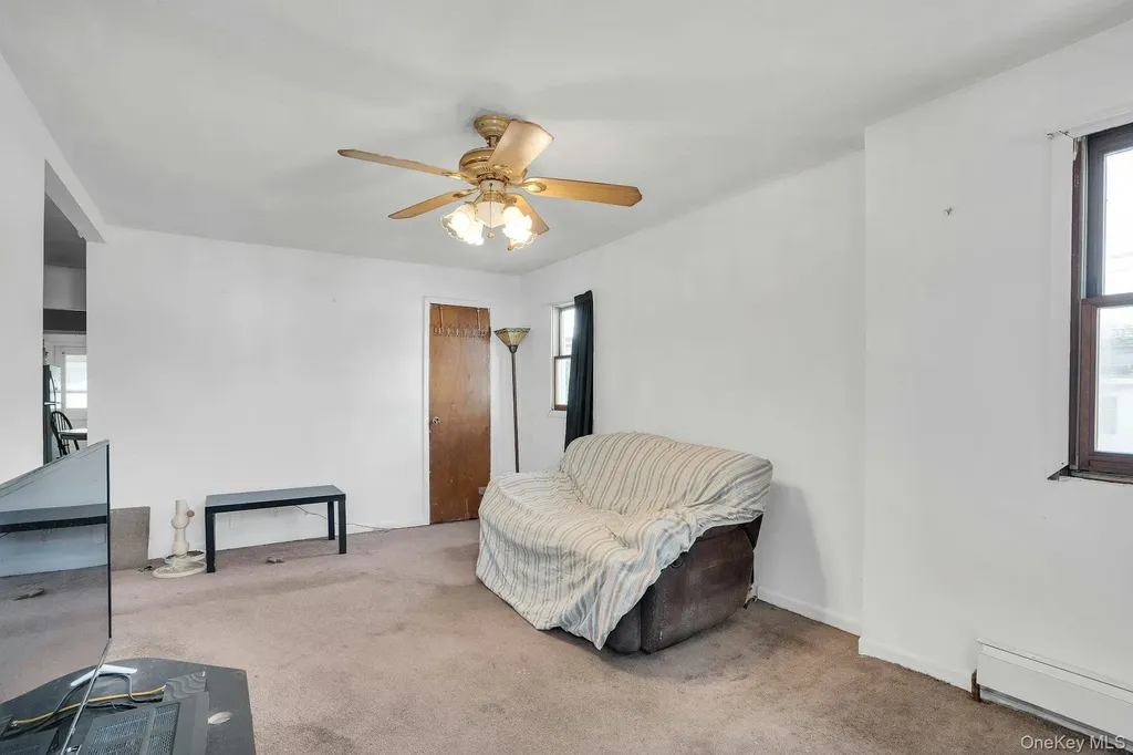 111 S 4th Street Lindenhurst NY 11757