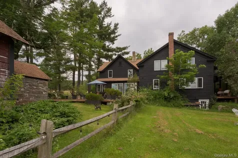 797 County Route 164 Callicoon NY 12723