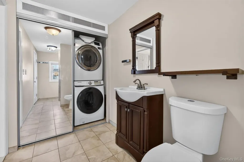 69 Forest Avenue Massapequa NY 11758