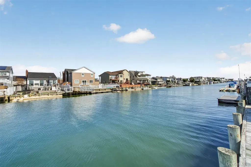 69 Forest Avenue Massapequa NY 11758
