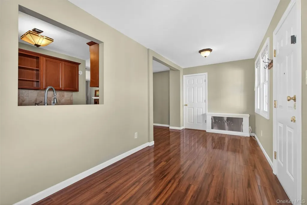 69 Forest Avenue Massapequa NY 11758