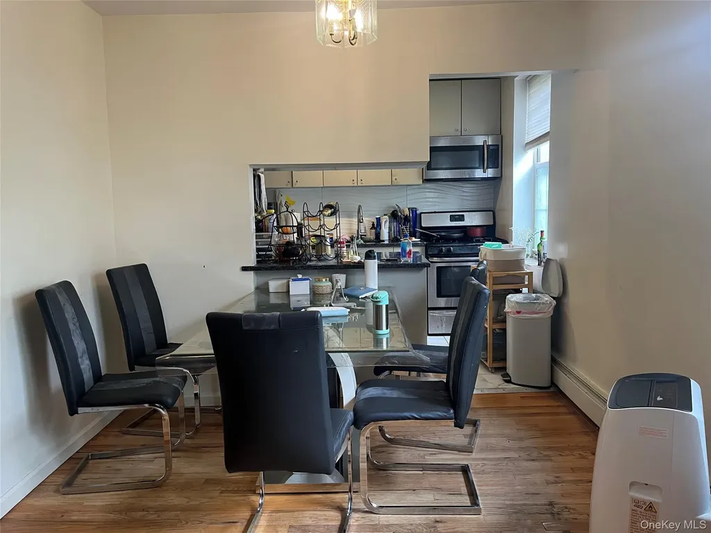 208-08 39 Avenue Bayside NY 11361