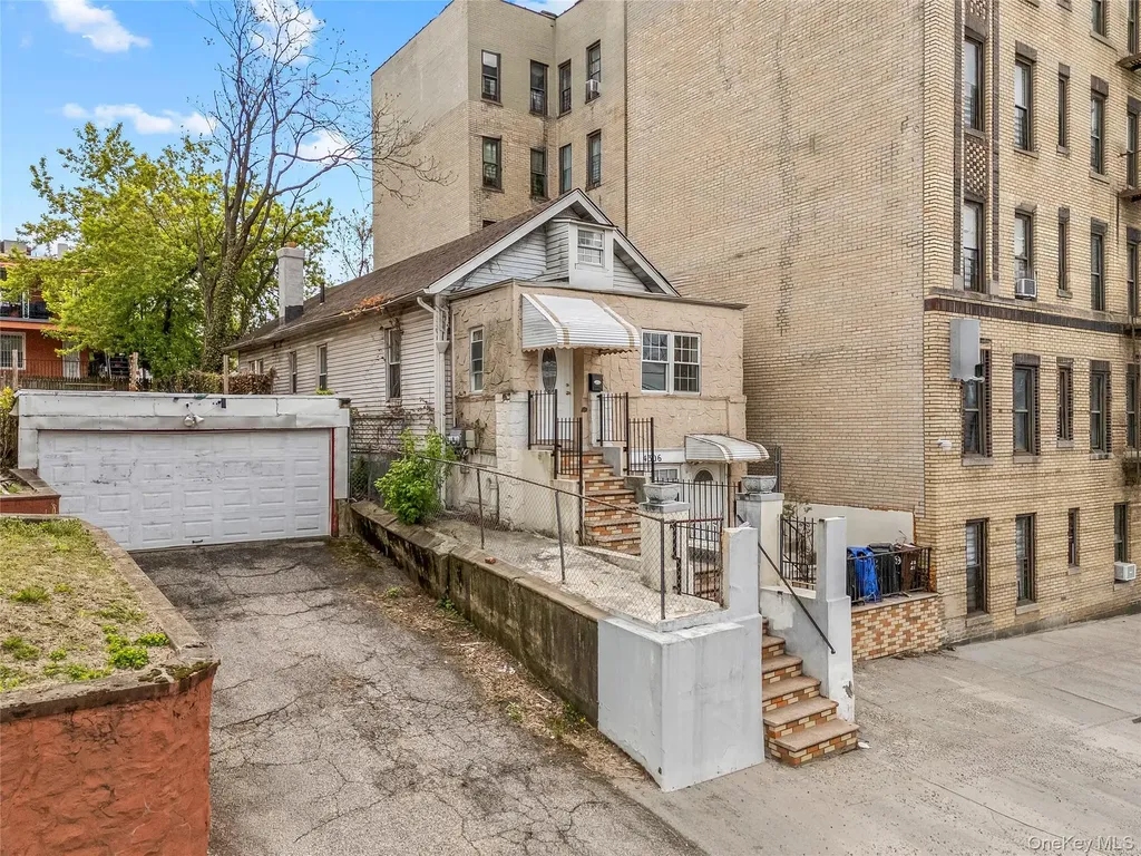 4306 Matilda Avenue Bronx NY 10466