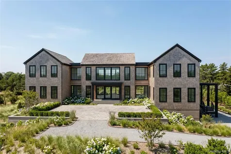 11A Pine Tree Lane Westhampton NY 11977