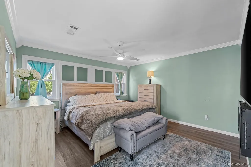 24 Gabon Lane Coram NY 11727