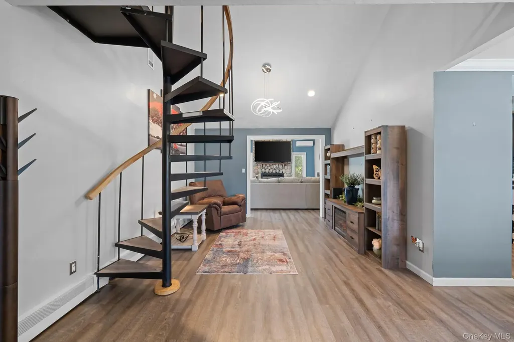 24 Gabon Lane Coram NY 11727