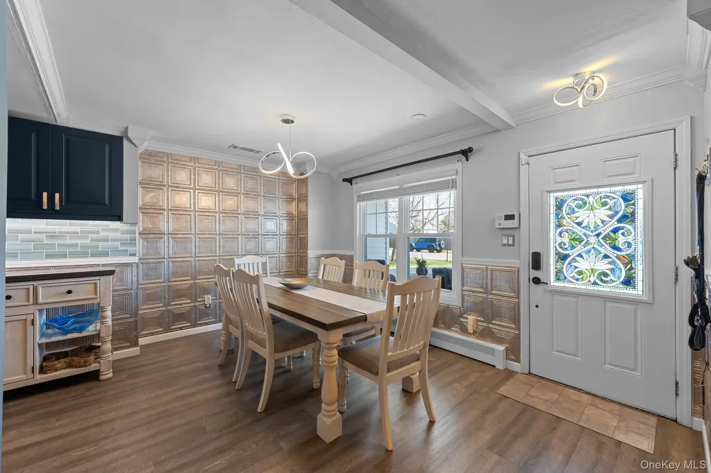 24 Gabon Lane Coram NY 11727