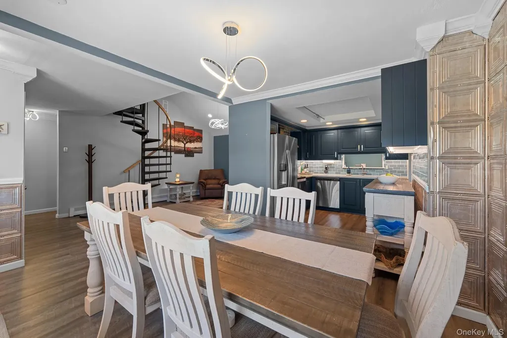 24 Gabon Lane Coram NY 11727
