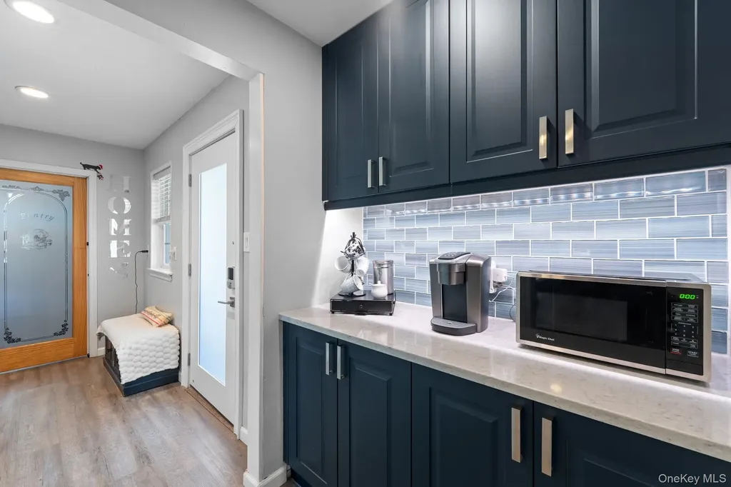 24 Gabon Lane Coram NY 11727