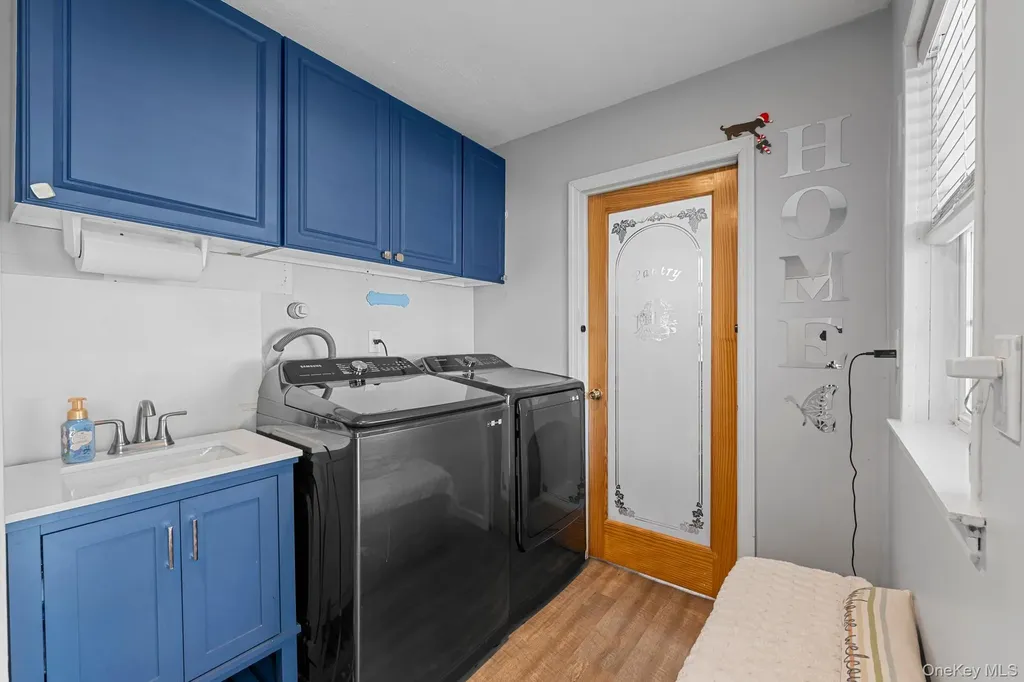 24 Gabon Lane Coram NY 11727