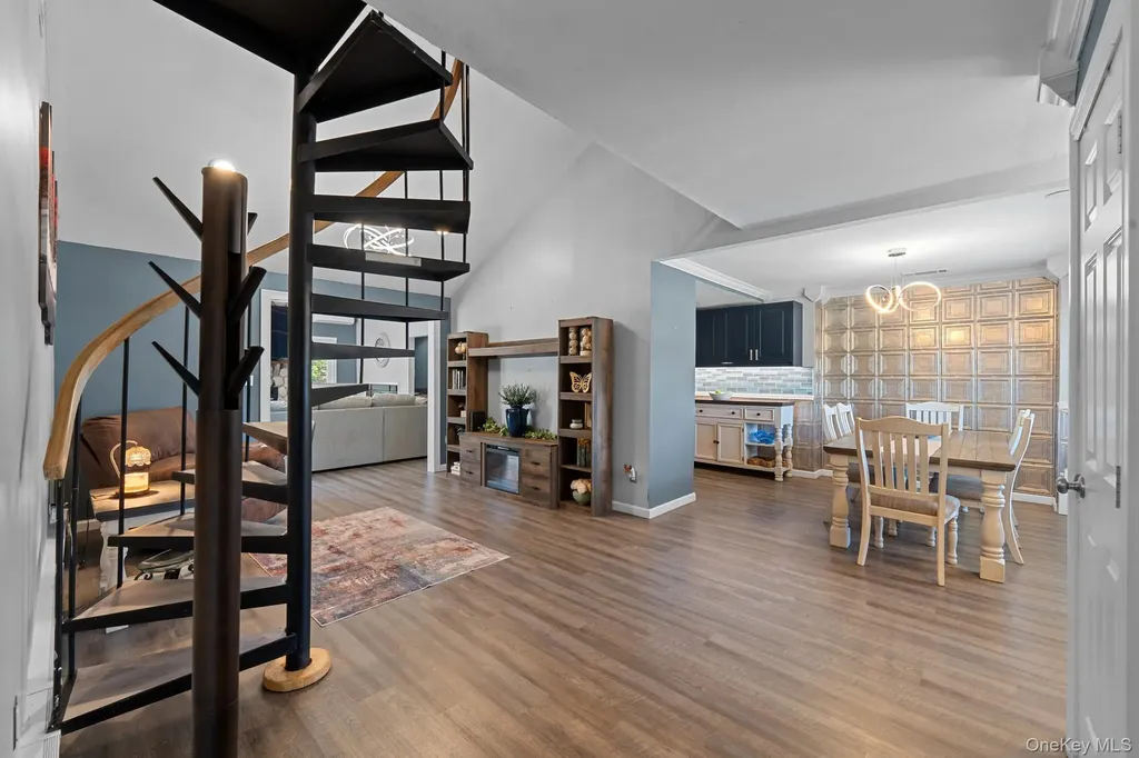 24 Gabon Lane Coram NY 11727