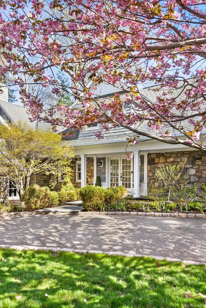 351 W Lake Boulevard Carmel NY 10541