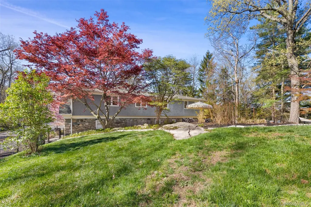 351 W Lake Boulevard Carmel NY 10541