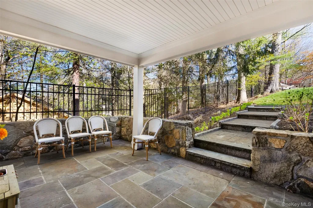 351 W Lake Boulevard Carmel NY 10541
