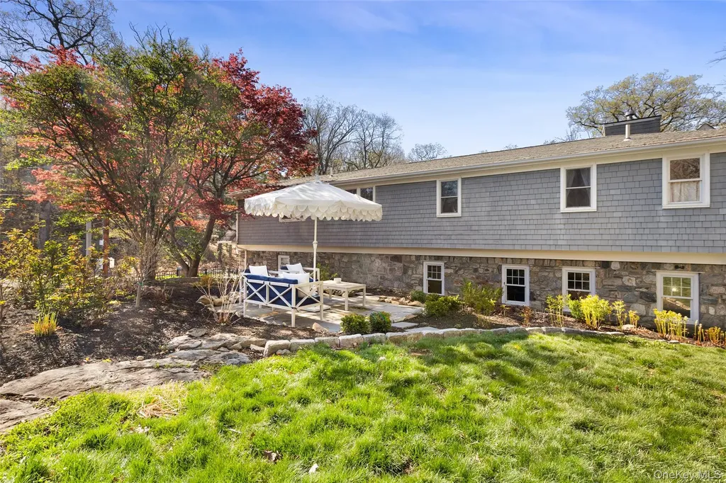 351 W Lake Boulevard Carmel NY 10541
