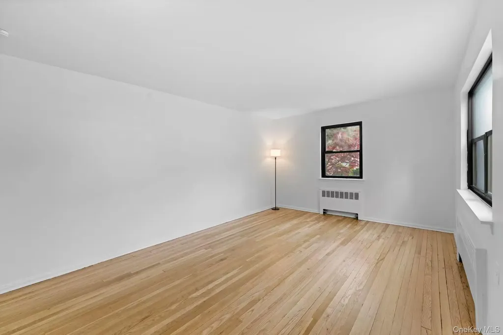 7632 Springfield Boulevard Oakland Gardens NY 11364