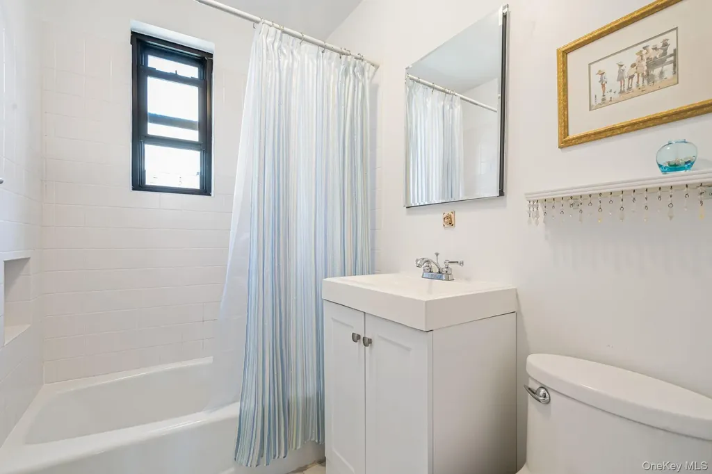 189-19 39th Avenue Flushing NY 11358