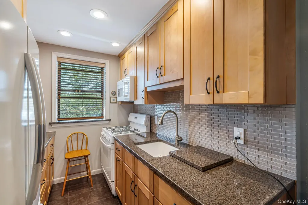 189-19 39th Avenue Flushing NY 11358