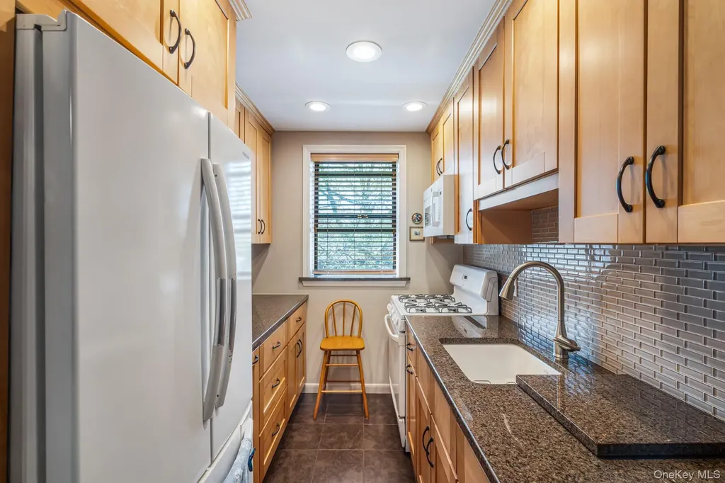 189-19 39th Avenue Flushing NY 11358