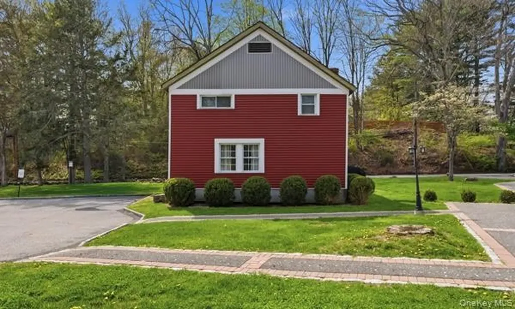 4 Lower Trinity Pass Road Pound Ridge NY 10576