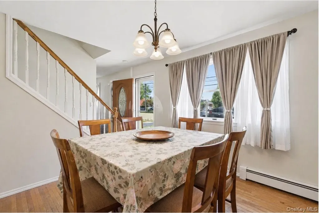1433 Manatuck Boulevard Bay Shore NY 11706