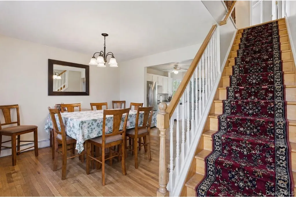 1433 Manatuck Boulevard Bay Shore NY 11706