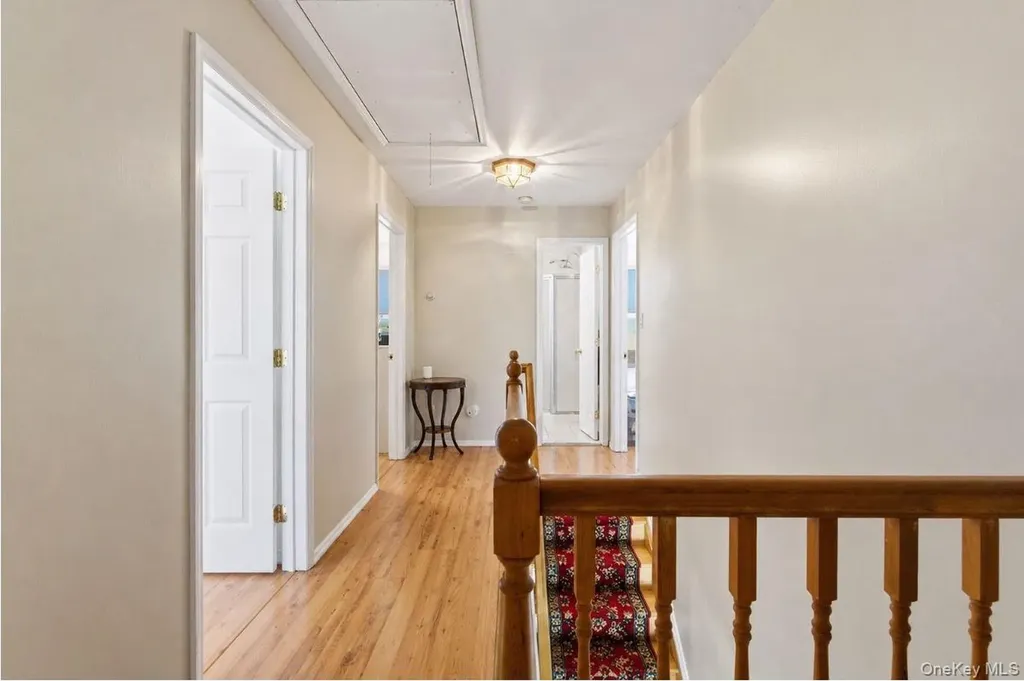 1433 Manatuck Boulevard Bay Shore NY 11706