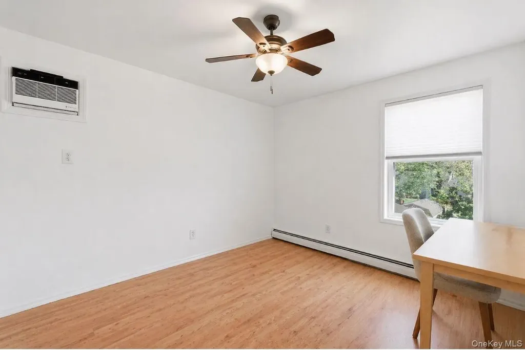 1433 Manatuck Boulevard Bay Shore NY 11706