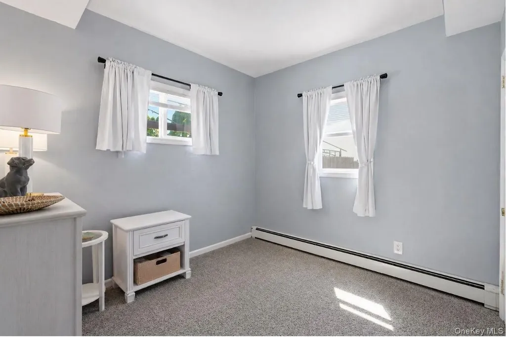 1433 Manatuck Boulevard Bay Shore NY 11706
