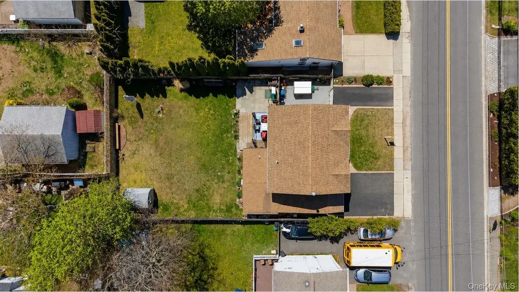 1433 Manatuck Boulevard Bay Shore NY 11706