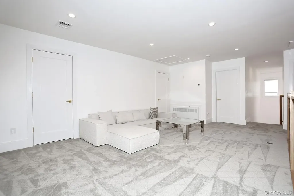 60 Silverwood Circle Suffern NY 10901