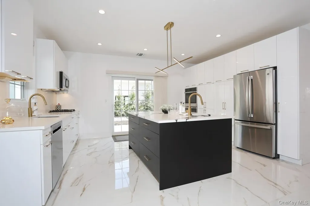 60 Silverwood Circle Suffern NY 10901