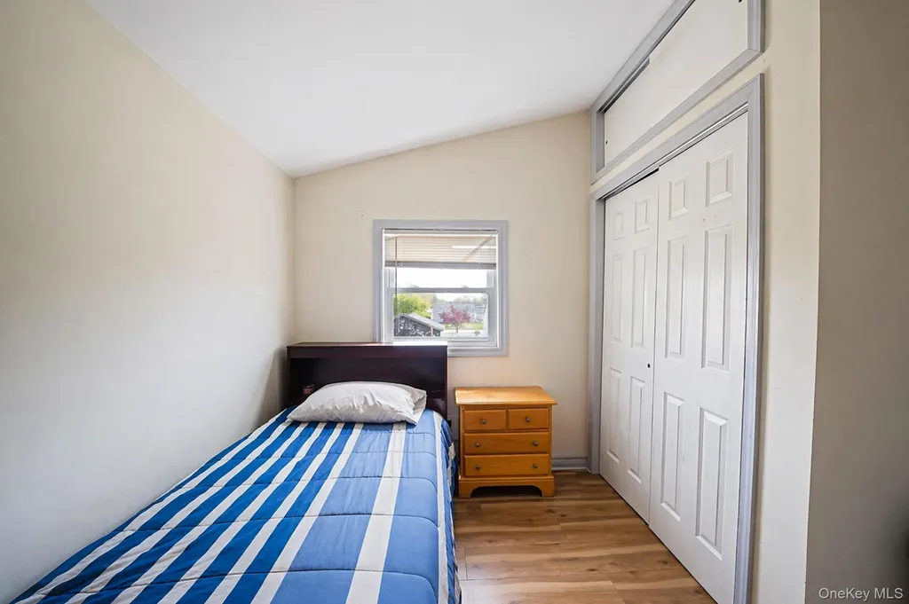 34 E Beech Street Central Islip NY 11722