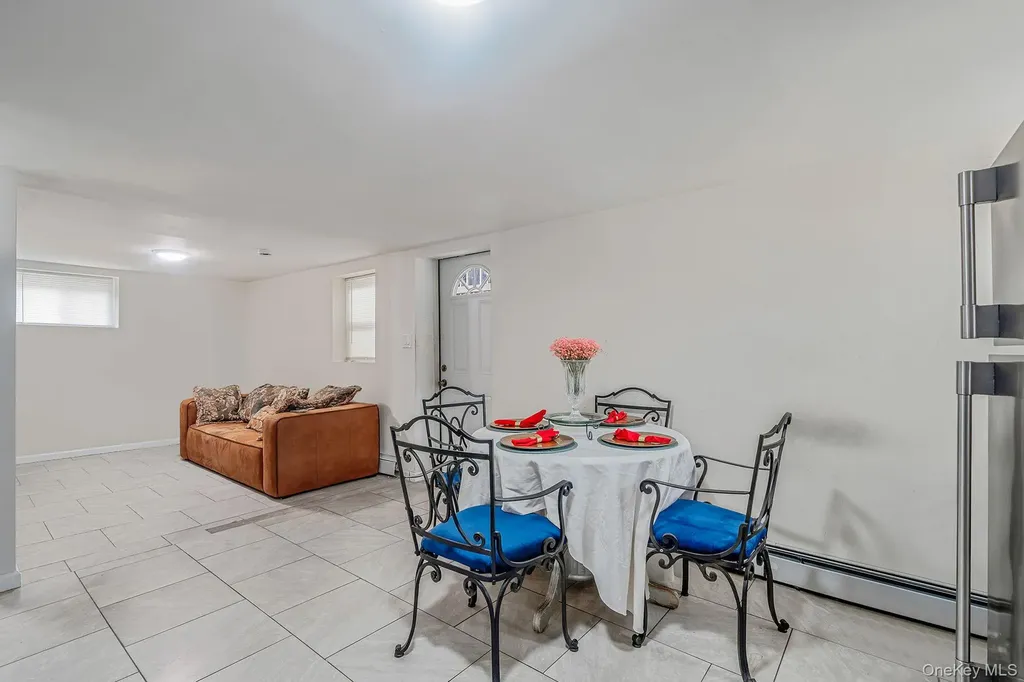 34 E Beech Street Central Islip NY 11722